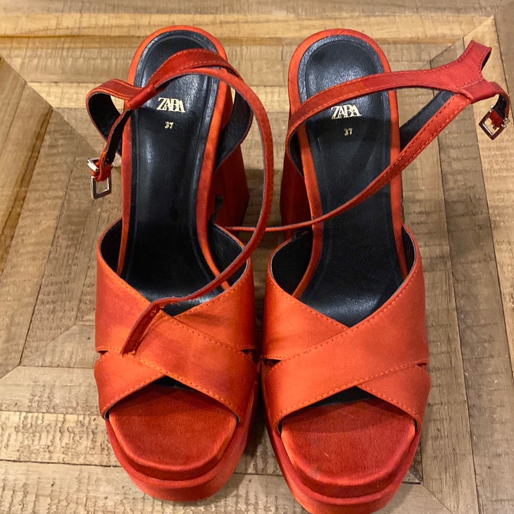 Orange Zara Platforms